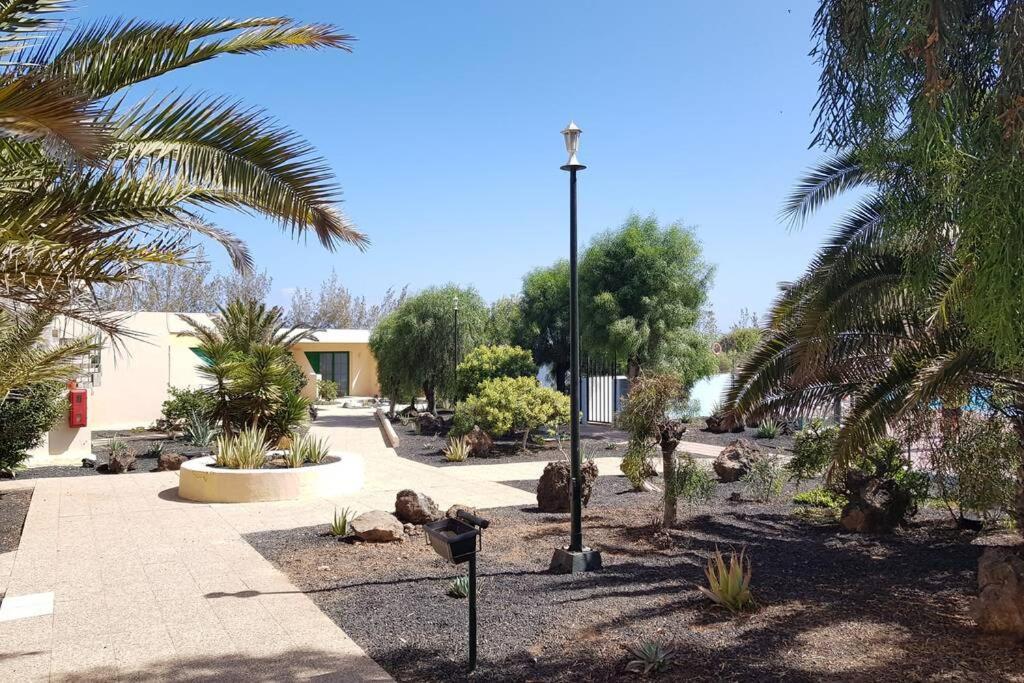 Appartement Bouganville Rez-De-Chaussee Wifi Costa De Antigua Exterior foto